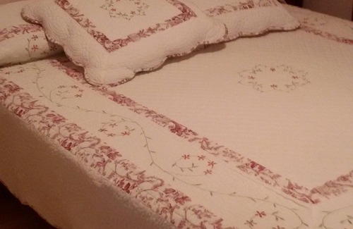 Limoux Cabin | Room in villa with pool