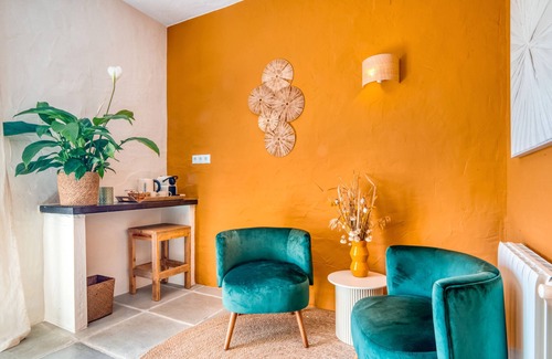 Adsubia Apartment | Room 'Mimbre' with Mountain View, Wi-Fi and Air Conditioning