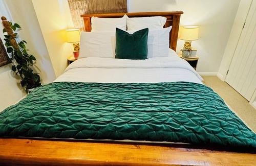 The Gardens House | Room near Auckland Airport