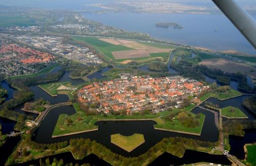 Naarden Bed & Breakfast | Room One-Twenty-One