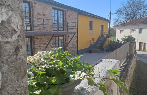 Coimbra Apartment | Room 'Quarto 4 Rc - Quinta Df' with Mountain View, Wi-Fi and Air Conditioning