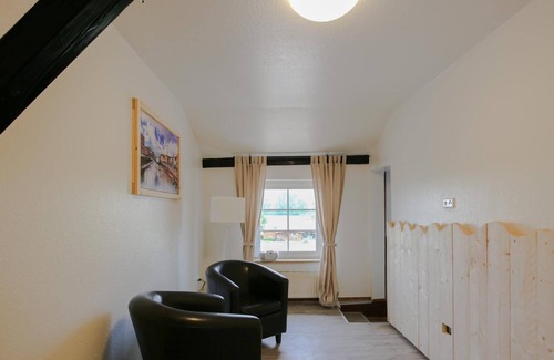 Friedrichsgraben Apartment | Room Stuuv negen in Friedrichsgraben for up to 2 people