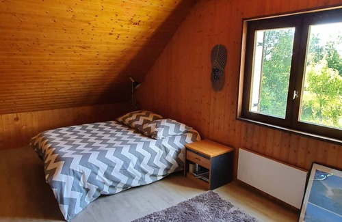 Serley Bed & Breakfast | Room with private bathroom in country house