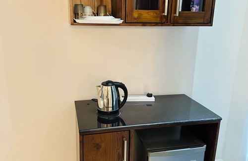 Seeduwa - Katunayake Apartment | Rooms in Apartment with AC in Katunayake - 8 bedrooms