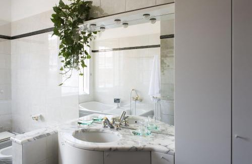 Scanzorosciate House | Rooms Villa Bergamo Airport