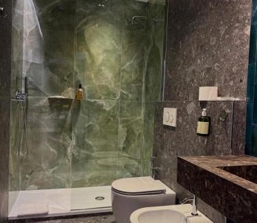 Historic Centre Apartment | RoomsCarloFeliceStation