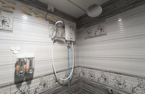 Marang House | ROOMSTAY NIMAZA Bilik 2