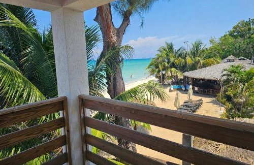 Negril Hotel | Roots Cafe Rooms