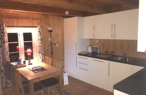 Straumsjoen Cabin | Rorbu 3-Bed Fishermans Cabin in Straumsjoen