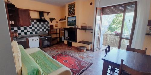 Vicopisano Apartment | Rosa's little house