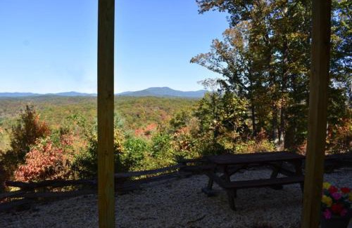 Blue Ridge House | Roscoe`s Retreat