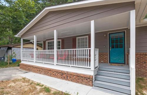 Knightdale House | Rose Garden - Delightful Private and Peaceful Home