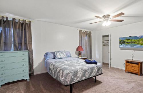 Knightdale House | Rose Garden - Delightful Private and Peaceful Home
