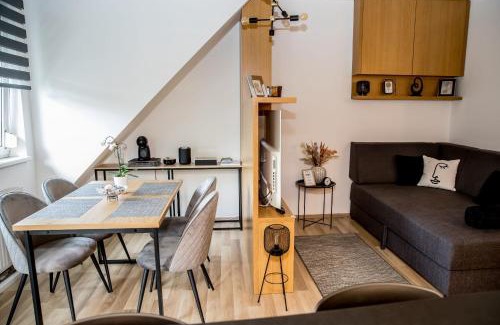 Zalaegerszeg Apartment | Rose Gold Apartment