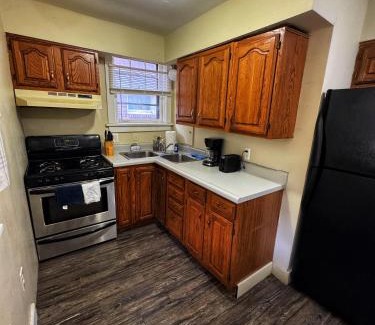 Munhall Apartment | Rose's comfortable place