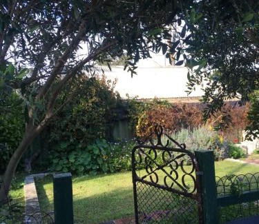 Mosman Park Bed & Breakfast | RoseMoore Bed & Breakfast