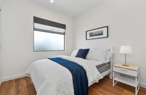 Dromana House | Rosewater Townhouses Dromana