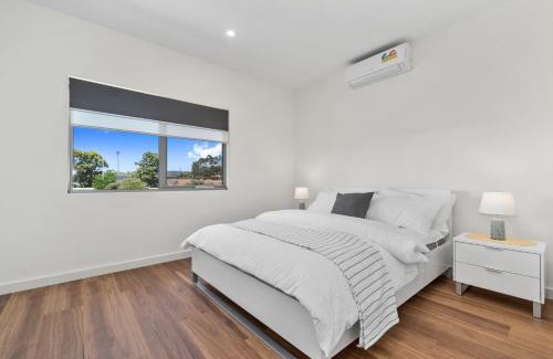 Dromana House | Rosewater Townhouses Dromana
