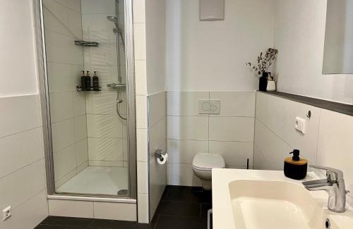 Schorndorf Apartment | ROSIS HOME Geräumige Citywohnung im Herzen Schorndorfs - Ideal für Gruppen und Familen