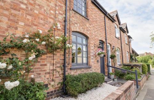 Sedgeberrow House | Ross Cottage