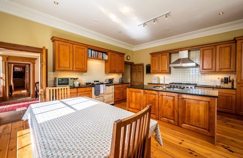 Dingwall Villa | Ross-shire Hall - Seven Bedroom Villa, Sleeps 14