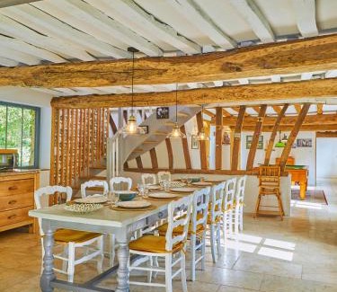 Gueutteville-les-Gres House | ROUGE COTTAGE Gîte 4 étoiles Billard