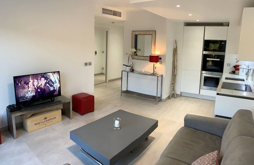 Saint-Tropez Apartment | "Rouge" luxury apartment in the exclusive resort of Saint Tropez