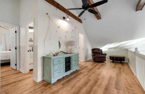 Se Ree House | Rough River Multi Family Charmer