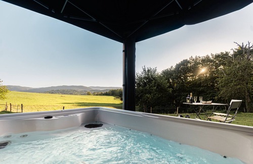 Menthonnex-sous-Clermont Ski Chalet | Roulotte Paradis: Insolite, SPA Privatif, Piscine