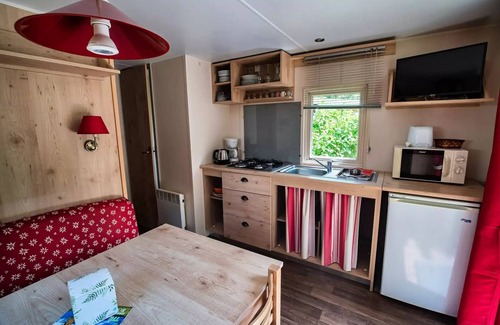 Soreze Cabin | Roulotte Comfort 21m2 - 2 Schlafzimmer - TV - Picknicktisch - mit Sanitäre 2 bis 4 Personen - 2 Pers. im Preis enthalten