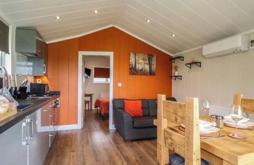 Swadlincote Cottage | Rowan
