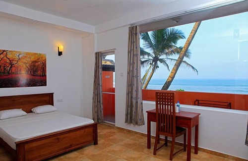 Beruwela Hotel | Roy Villa Beach Hotel