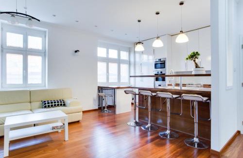 Vysehrad Apartment | Royal Apartment near river - Nek4th