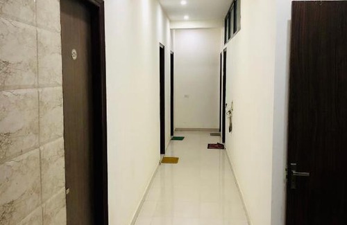 Sector 39 House | Royal Court Residency