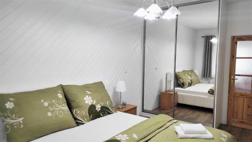 Stitary Apartment | ROYAL GARDEN APARTMENTS *