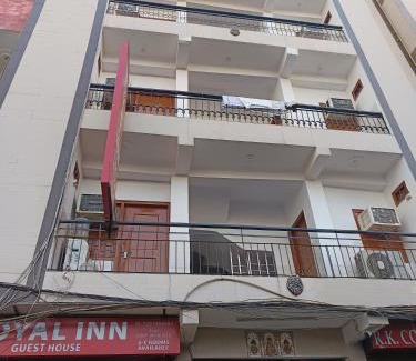 Nizamuddin East House | Royal Inn -01 Minute Walk in Nizamuddin Railway Station