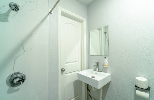 Stephenville Hotel | Royal Inn by OYO