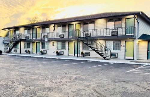 Bethel-Danebo Hotel | Royal Inn Eugene- Airport