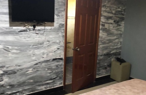 Nungua Hotel | Royal Kamak Hotel