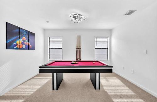 Homestead House | Royal Palm Gateway - Spacious Family Retreat in Sunny Homestead