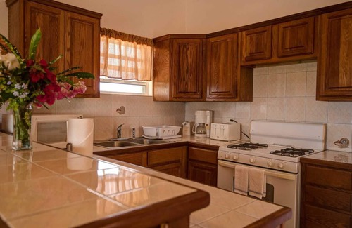 South Hill Apartment | Royal Palms Hotel