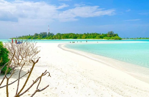 Mathiveri House | Royal Reef Stay