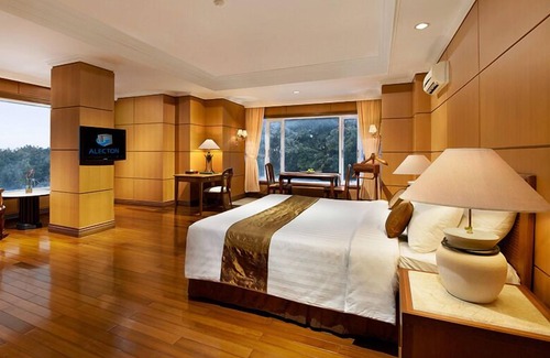 Tretes Hotel | Royal Senyiur Hotel Pasuruan