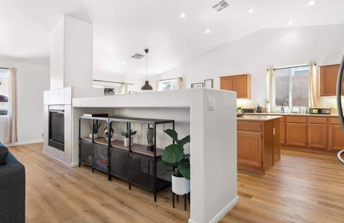 Paradise Hills House | Royal Skyline -Spacious & Modern 3BR w Pool