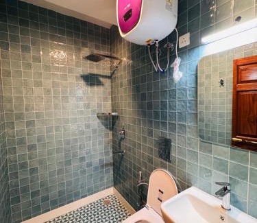 Hauz Khas Village Bed & Breakfast | Royal Suite 27