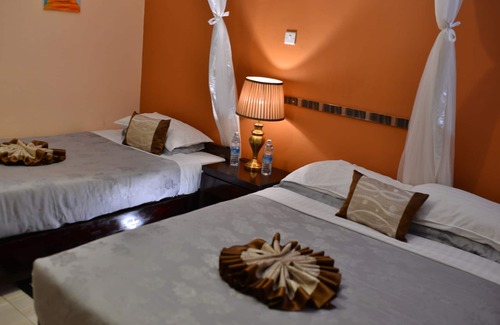 Lubowa Bed & Breakfast | Royal Victoria House