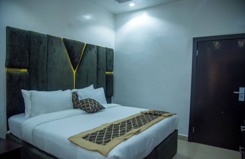 Igwuruta Hotel | Royal Winners Hotel