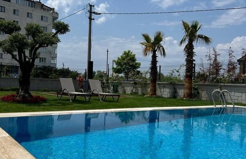 Cinarcik Apartment | Royalova Hotel
