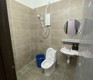 Jasin House | Roza Homestay