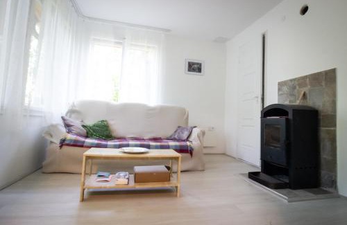 Kismaros Apartment | Rozetta Vendégház
